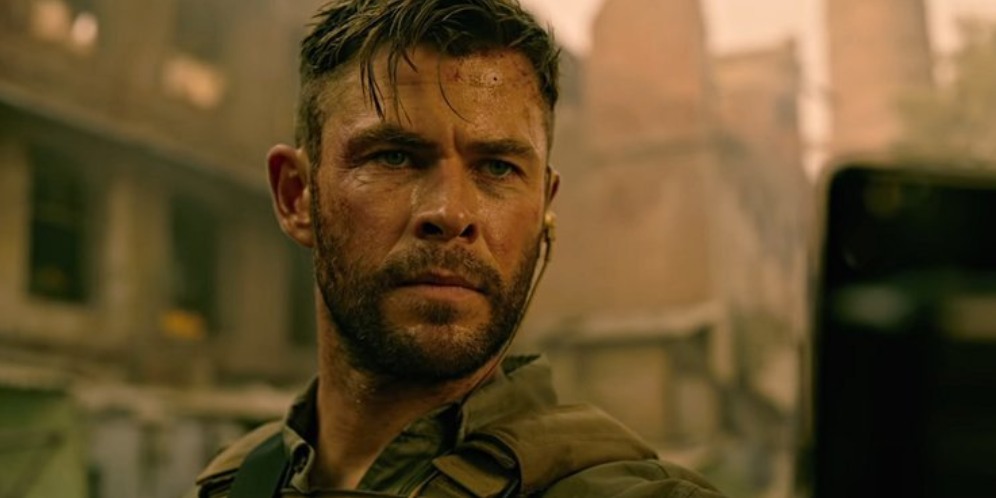 Chris Hemsworth Bakal Bintangi Prekuel Mad Max?